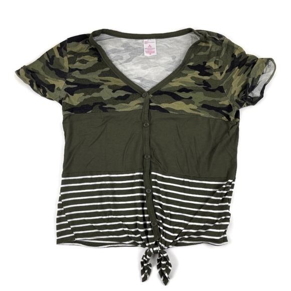 No Boundaries Girls Shirt, Green Camo Medium 7-9 - Picture 1 of 9